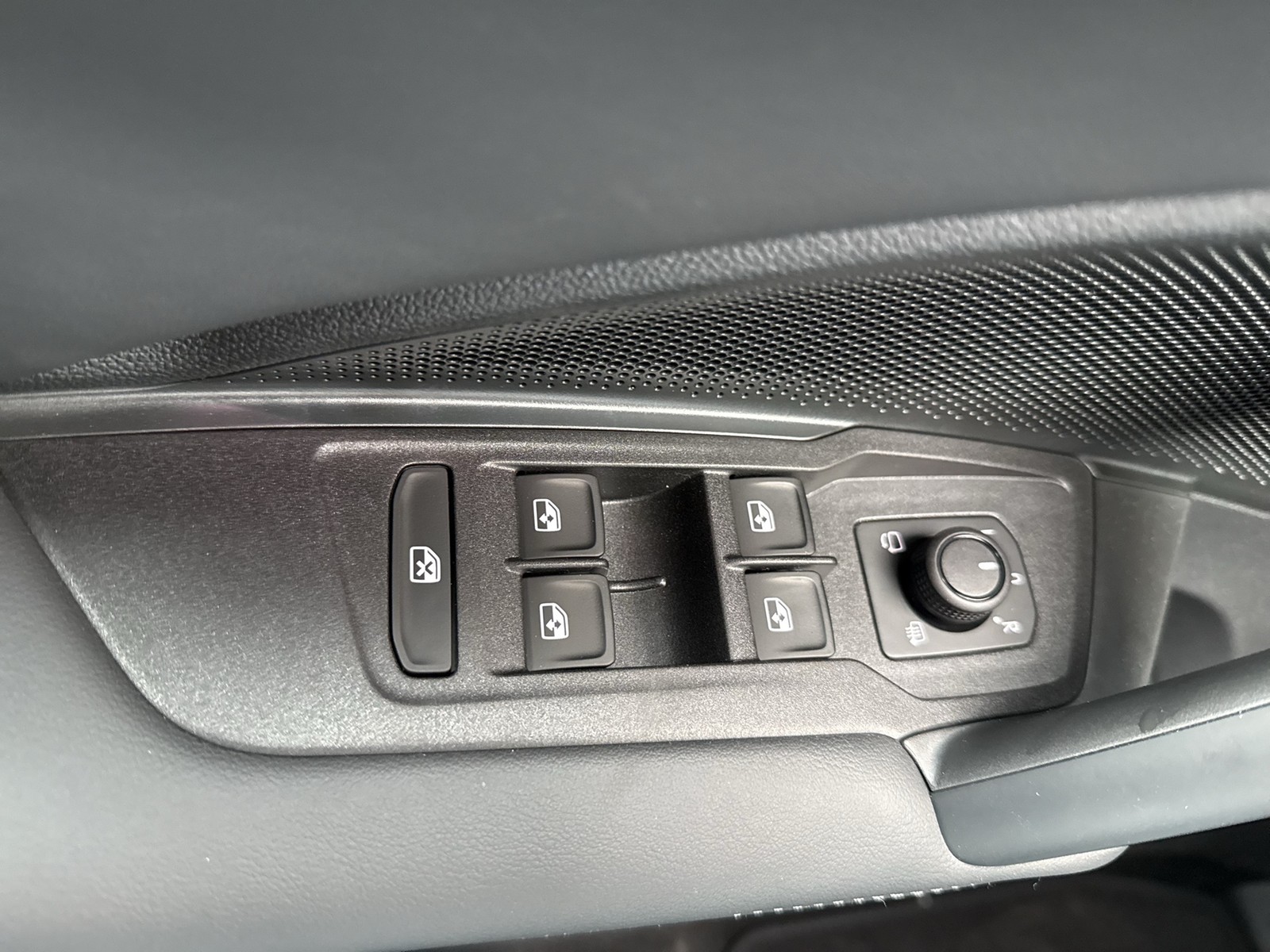 Volkswagen Tiguan 1.5 HYBRID LIFE 360°CAM HD-MATRIX EKLAPPE