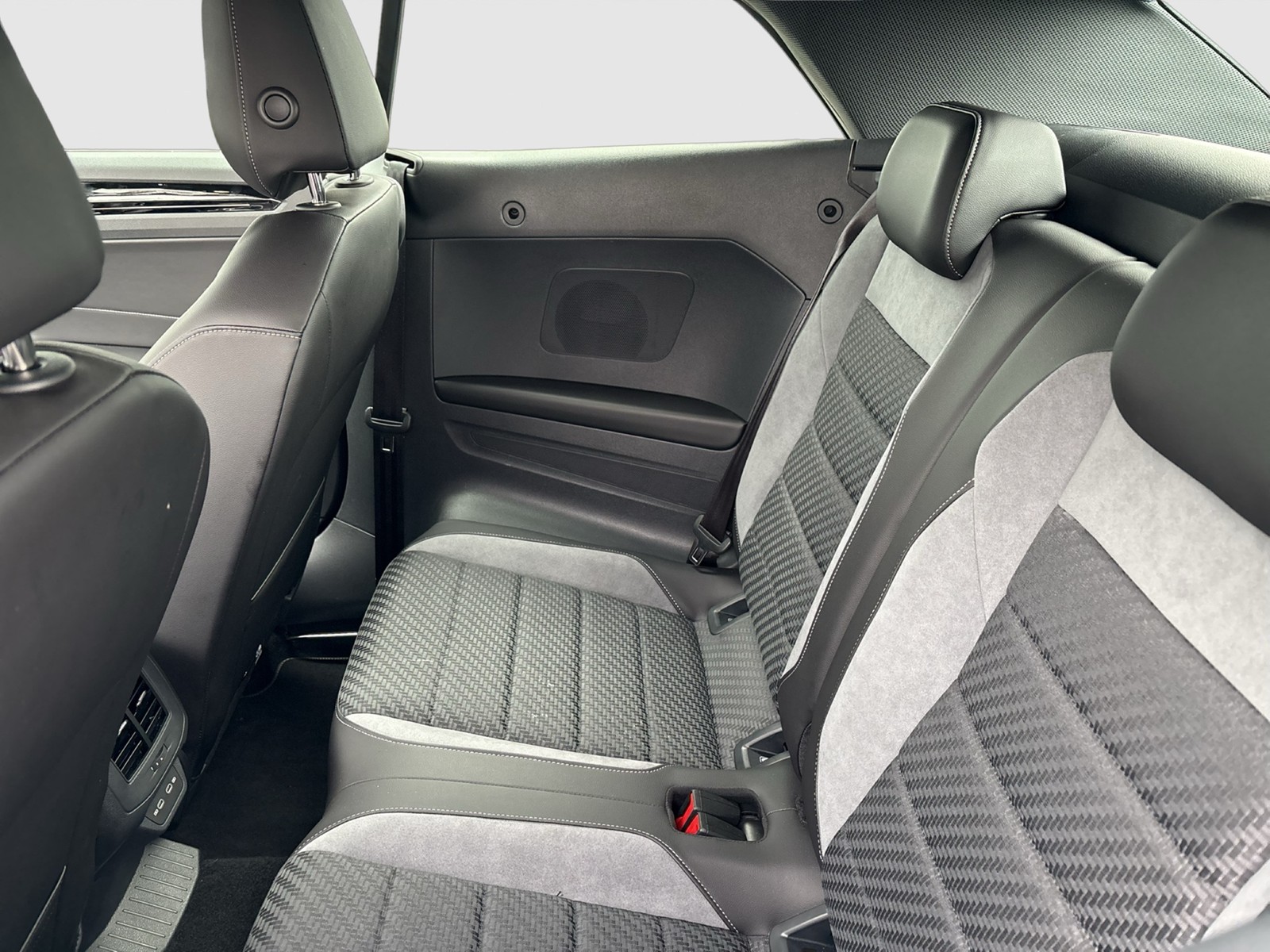 Volkswagen T-Roc Cabriolet 1.5 R-LINE AHK ACC LM17 LED+ NAVI