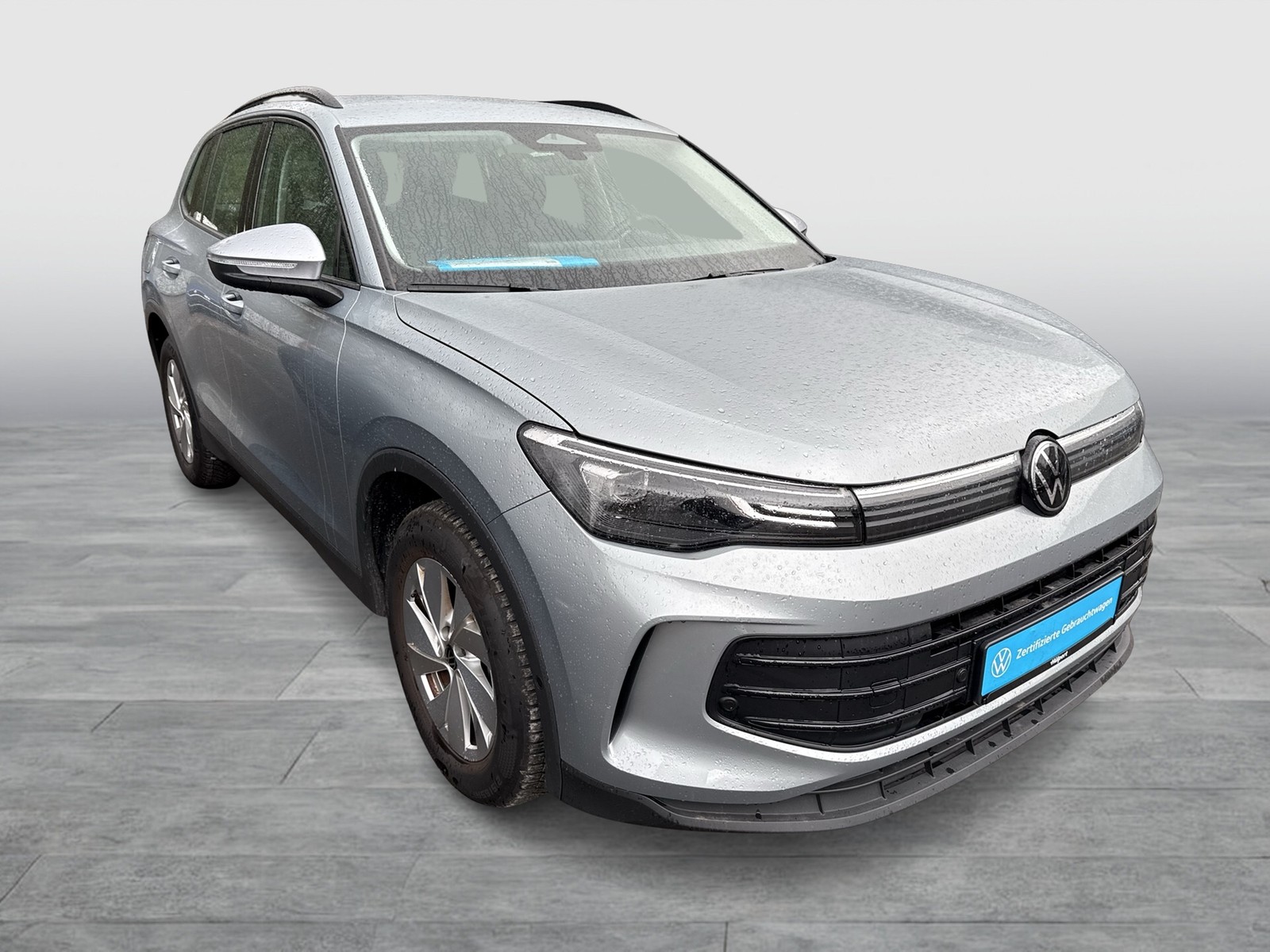 Volkswagen Tiguan 1.5 eTSI NEUES MODELL AHK CAM NAVI LM17
