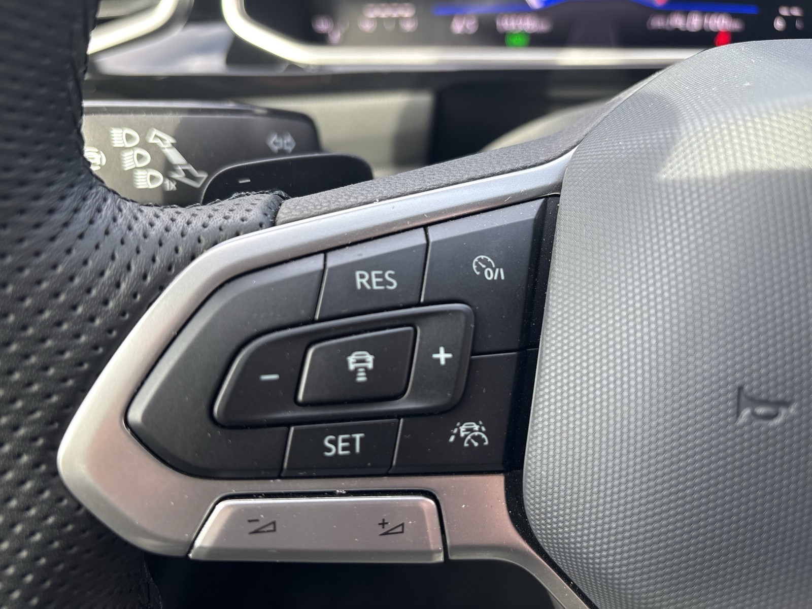 Volkswagen T-Roc Cabriolet 1.5 R-LINE AHK ACC LM17 LED+ NAVI