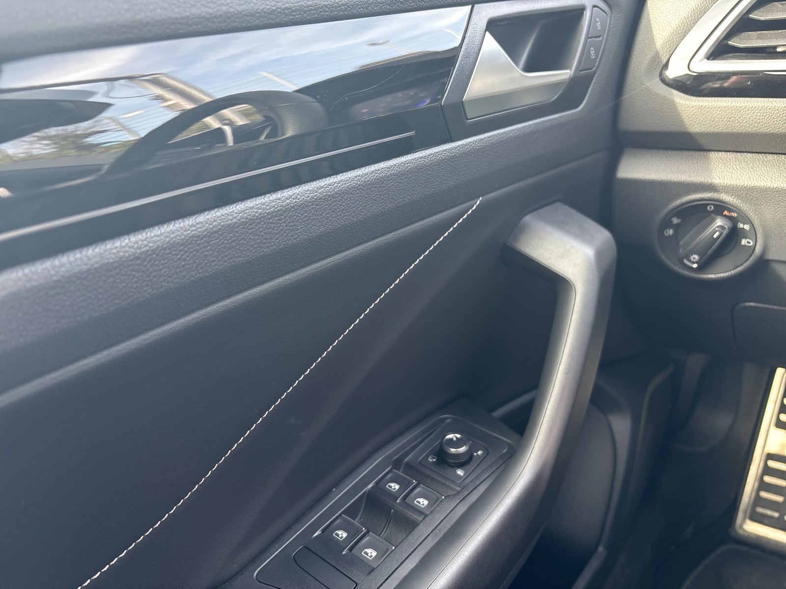 Volkswagen T-Roc Cabriolet 1.5 R-LINE AHK ACC LM17 LED+ NAVI