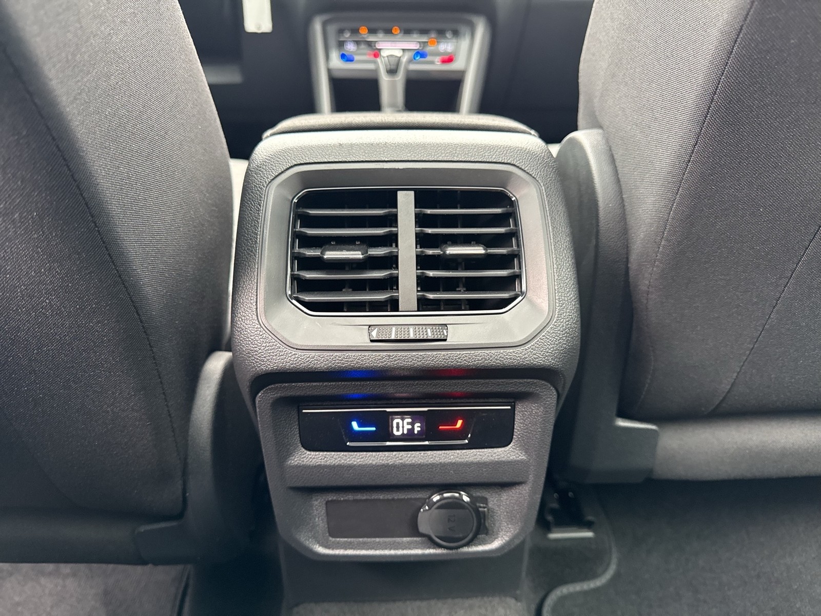 Volkswagen Tiguan 1.5 LIFE PANO 360CAM ACC NAVI LM17 SITZHZ