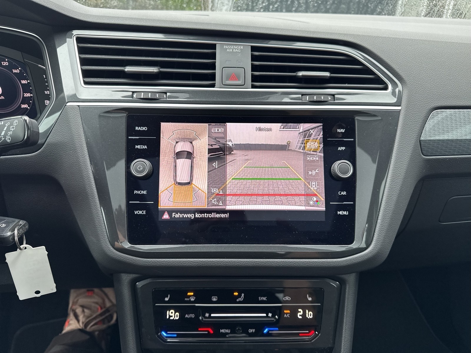 Volkswagen Tiguan 1.5 LIFE PANO 360CAM ACC NAVI LM17 SITZHZ