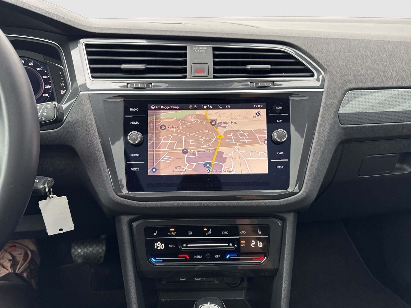 Volkswagen Tiguan 1.5 LIFE PANO 360CAM ACC NAVI LM17 SITZHZ