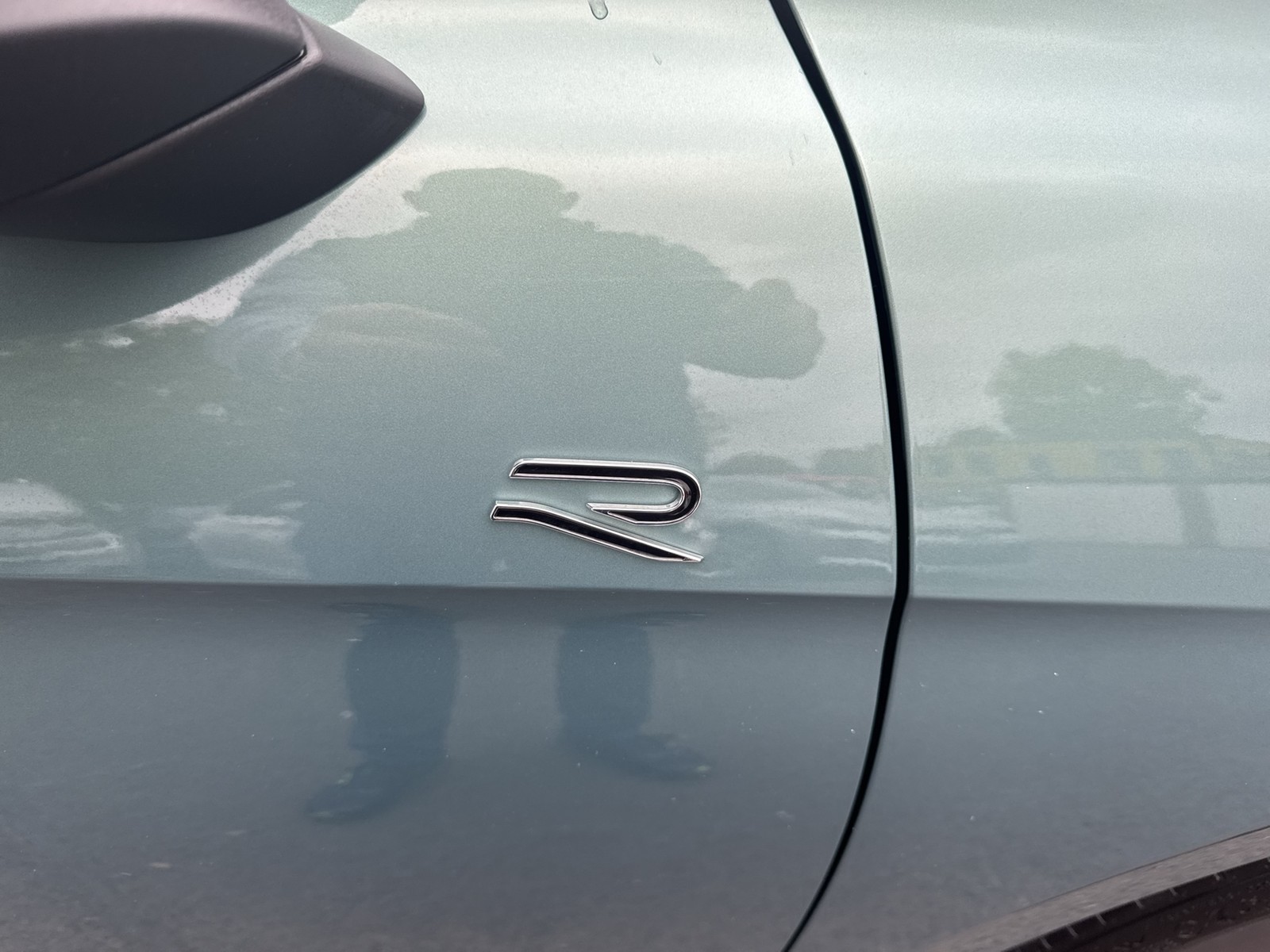 Volkswagen Passat Variant 2.0 R-LINE 4X4 NEUESMODELL AHK 19Z