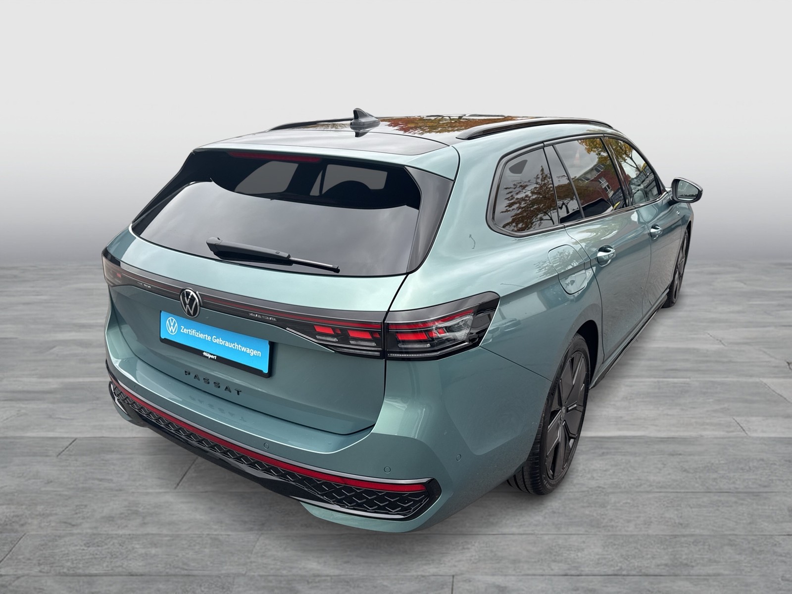 Volkswagen Passat Variant 2.0 R-LINE 4X4 NEUESMODELL AHK 19Z