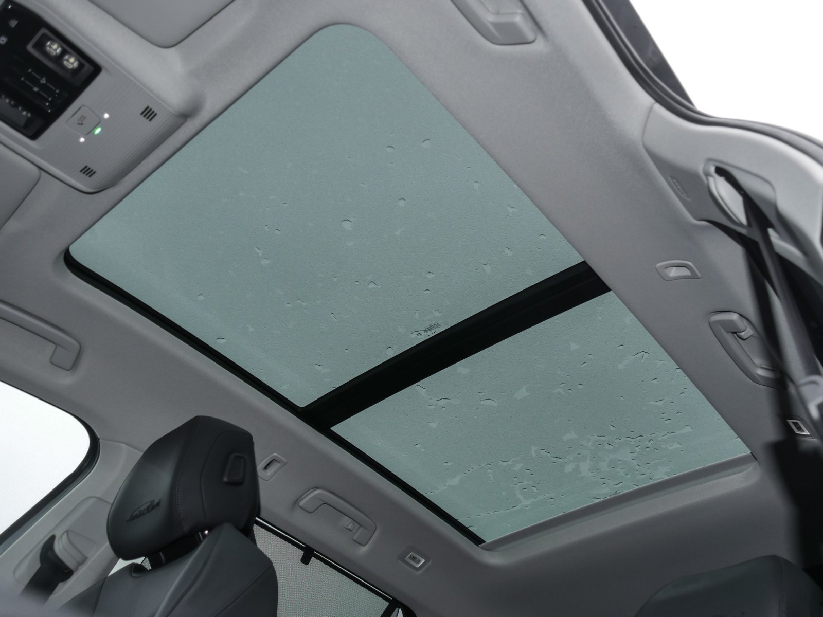 Skoda Superb Combi 2.0 L&K 4X4 LM19 PANO AHK ACC SITZH