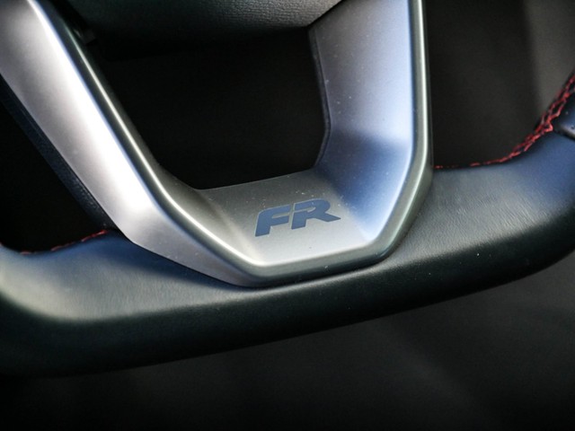 Seat Ateca 1.5 FR AHK KAMERA ACC NAVI SITZHEIZUNG