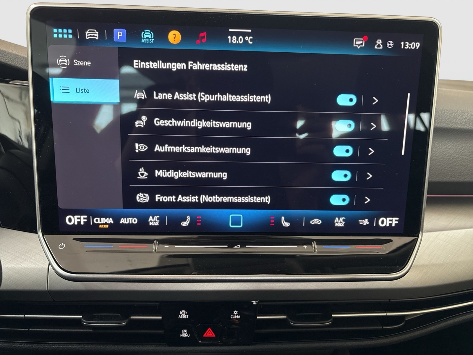 Volkswagen Golf Variant VIII 1.5 eTSI LIFE STANDHZ ACC NAVI