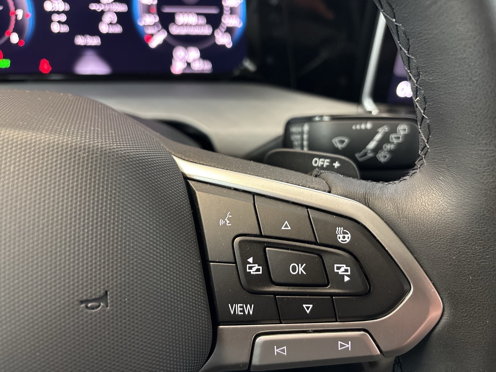 Volkswagen Golf Variant VIII 1.5 eTSI LIFE FACELIFT ACC NAVI