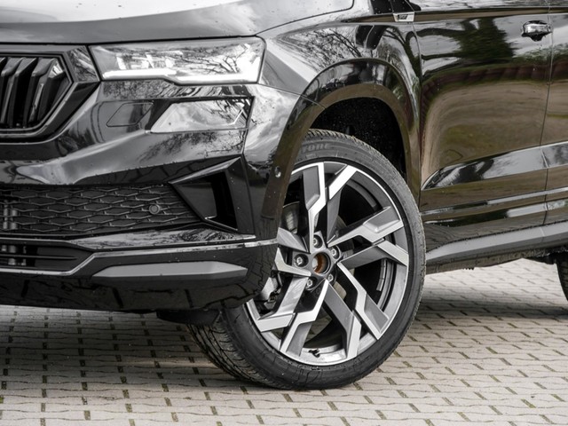 Skoda Karoq 2.0 SPORTLINE 4X4 LEDER PANO AHK 360°CAM