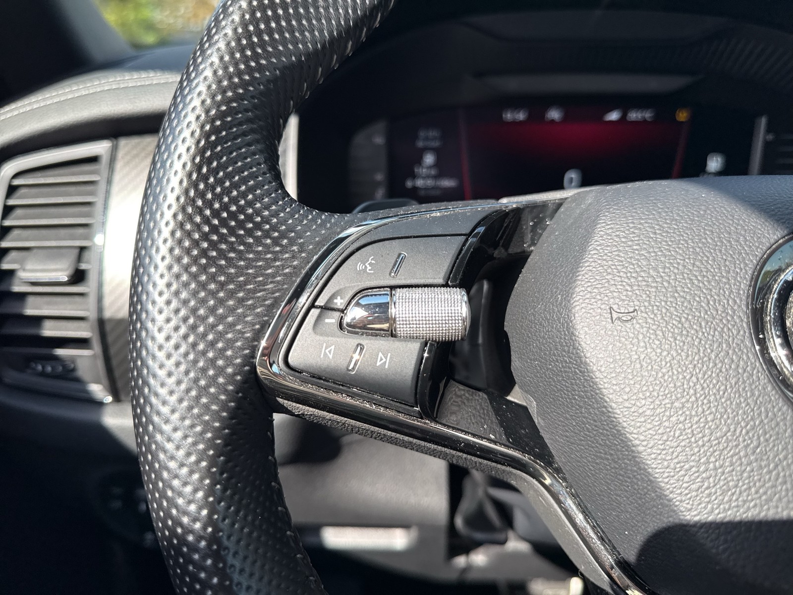 Skoda Kodiaq 2.0 SPORTLINE LM20 MATRIX CARPLAY SITZHZ.