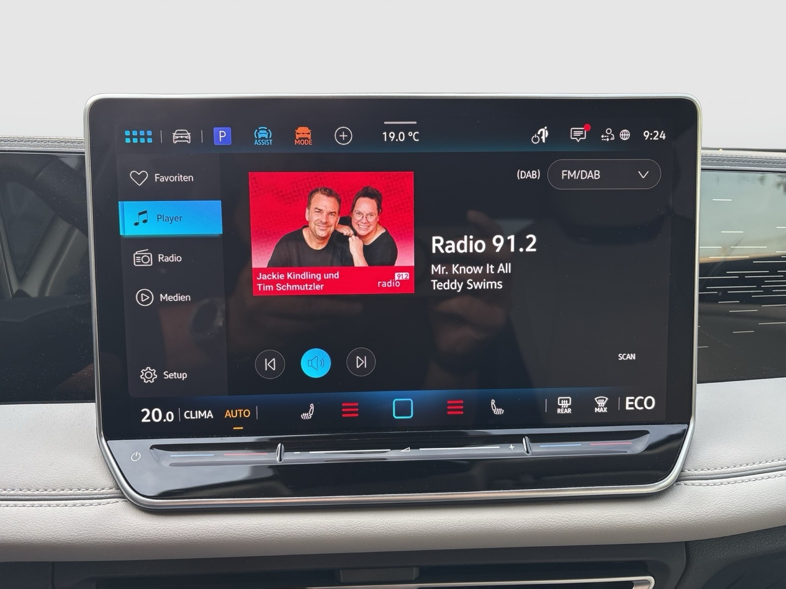 Volkswagen Tiguan 1.5 HYBRID ELEGANCE 360°CAM ACC LM18 NAVI