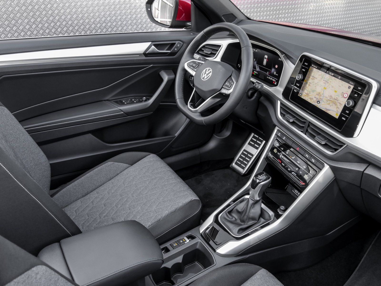 Volkswagen T-Roc Cabrio 1.5 MOVE KAMERA NAVI SITZHEIZUNG
