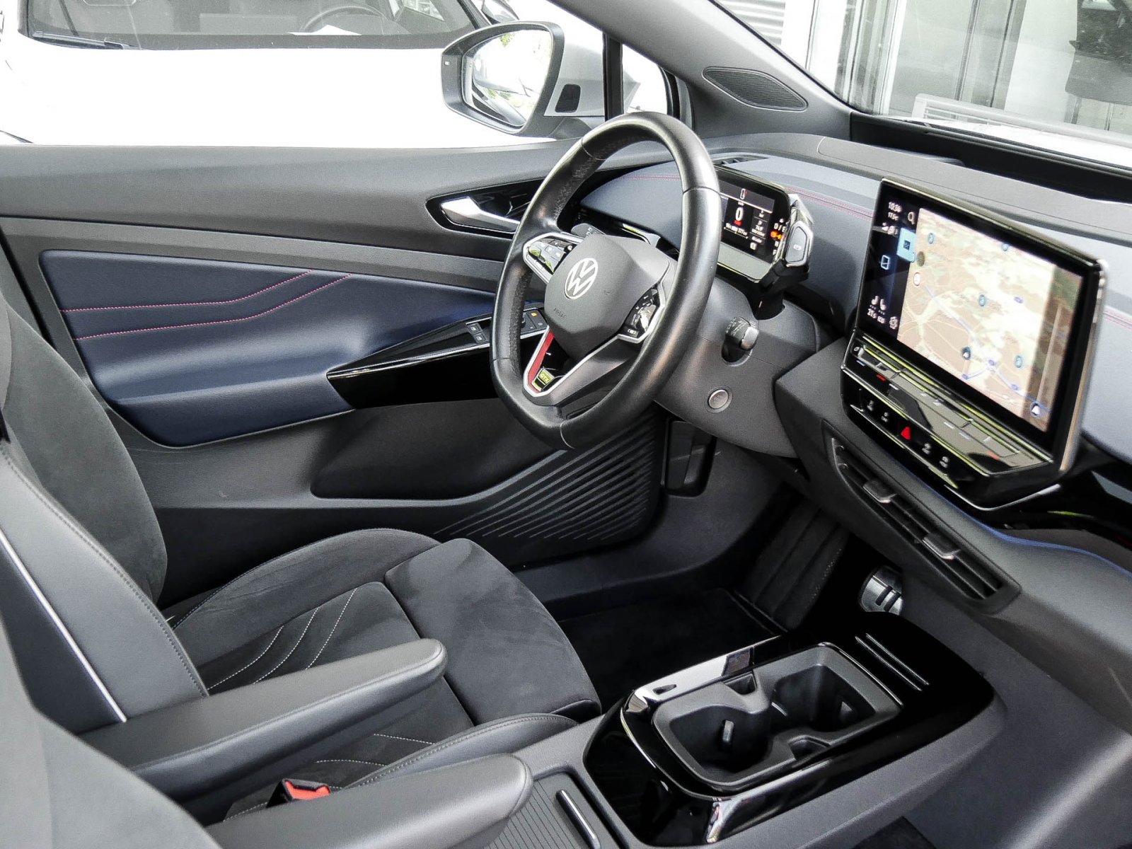 Volkswagen ID.4 GTX PANO NAVI WÄRMEPUMPE eKLAPPE 4x4 eSITZE