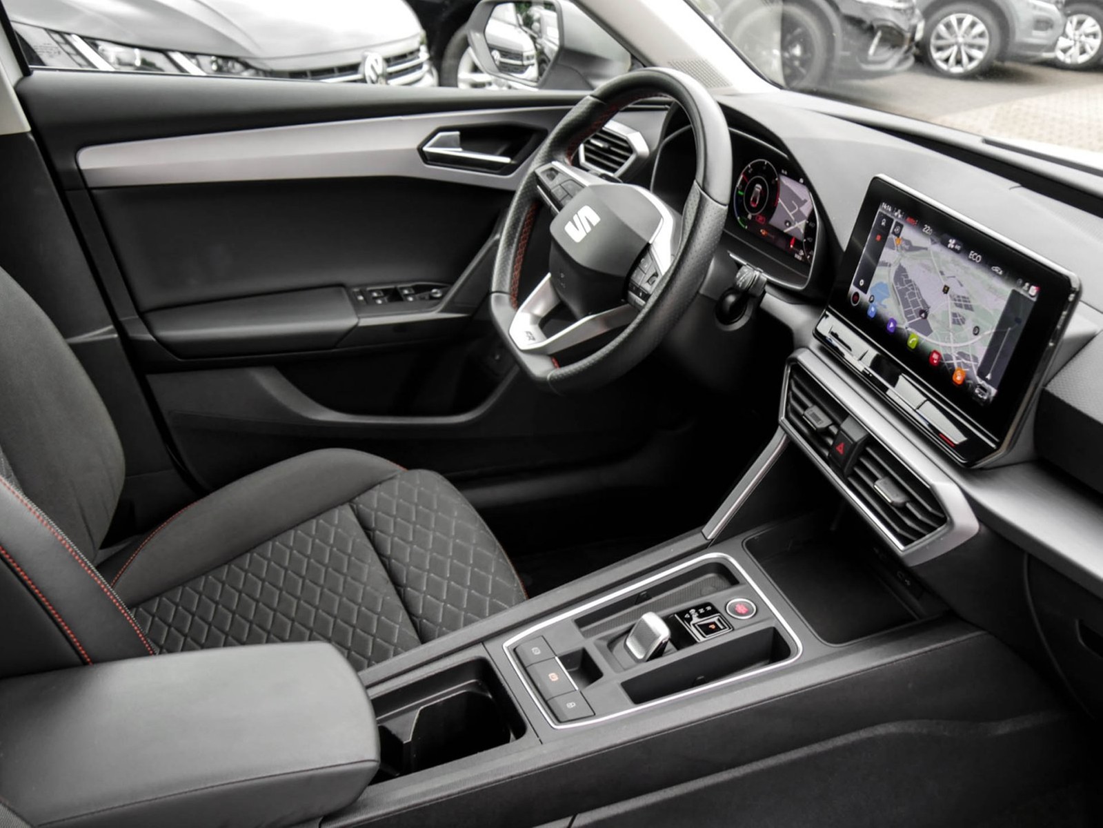 Seat Leon Sportstourer 1.4 e-Hybrid FR SITZHEIZ. NAVI