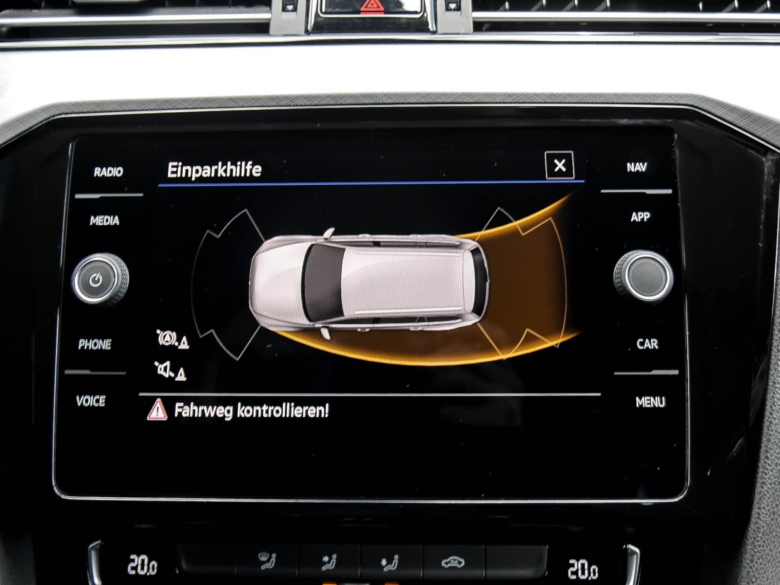 Volkswagen Passat Variant 1.5 Business NAVI AHK ALU LED