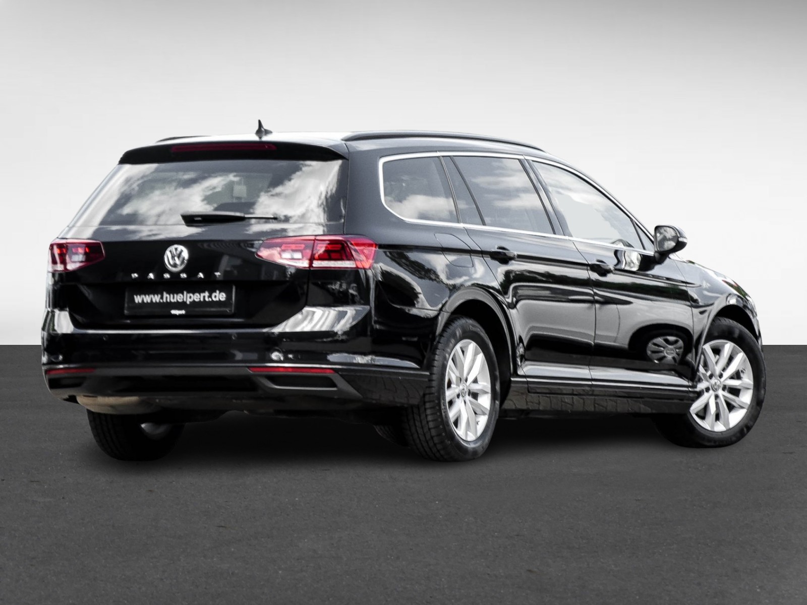 Volkswagen Passat Variant 1.5 Business NAVI AHK ALU LED