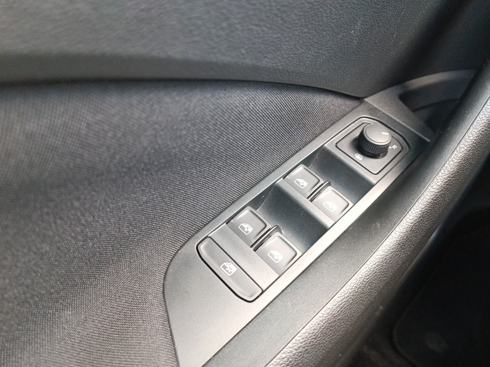 Skoda Scala 1.0TSI Essence PDC TEMPOMAT SITZHEIZUNG SMARTLINK
