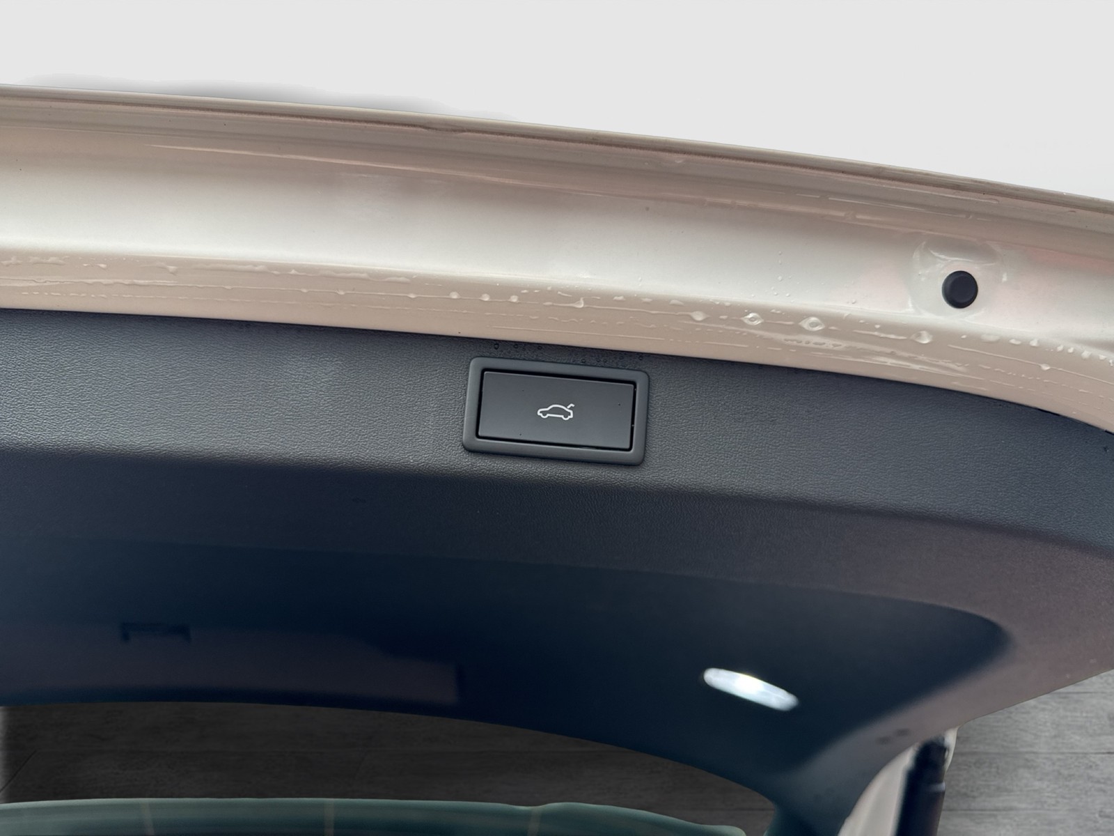 Skoda Elroq 85 LOFT WÄRMEPUMPE AHK CAM ACC LM19 MATRIX