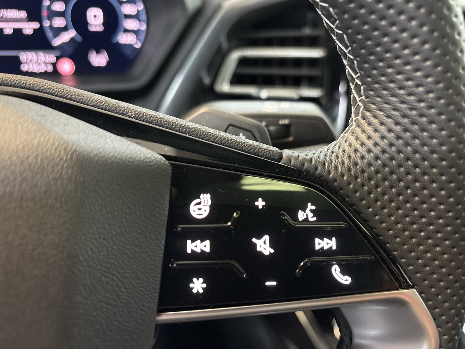 Audi Q4 e-tron Sportback 55 quattro S LINE PANO SONOS