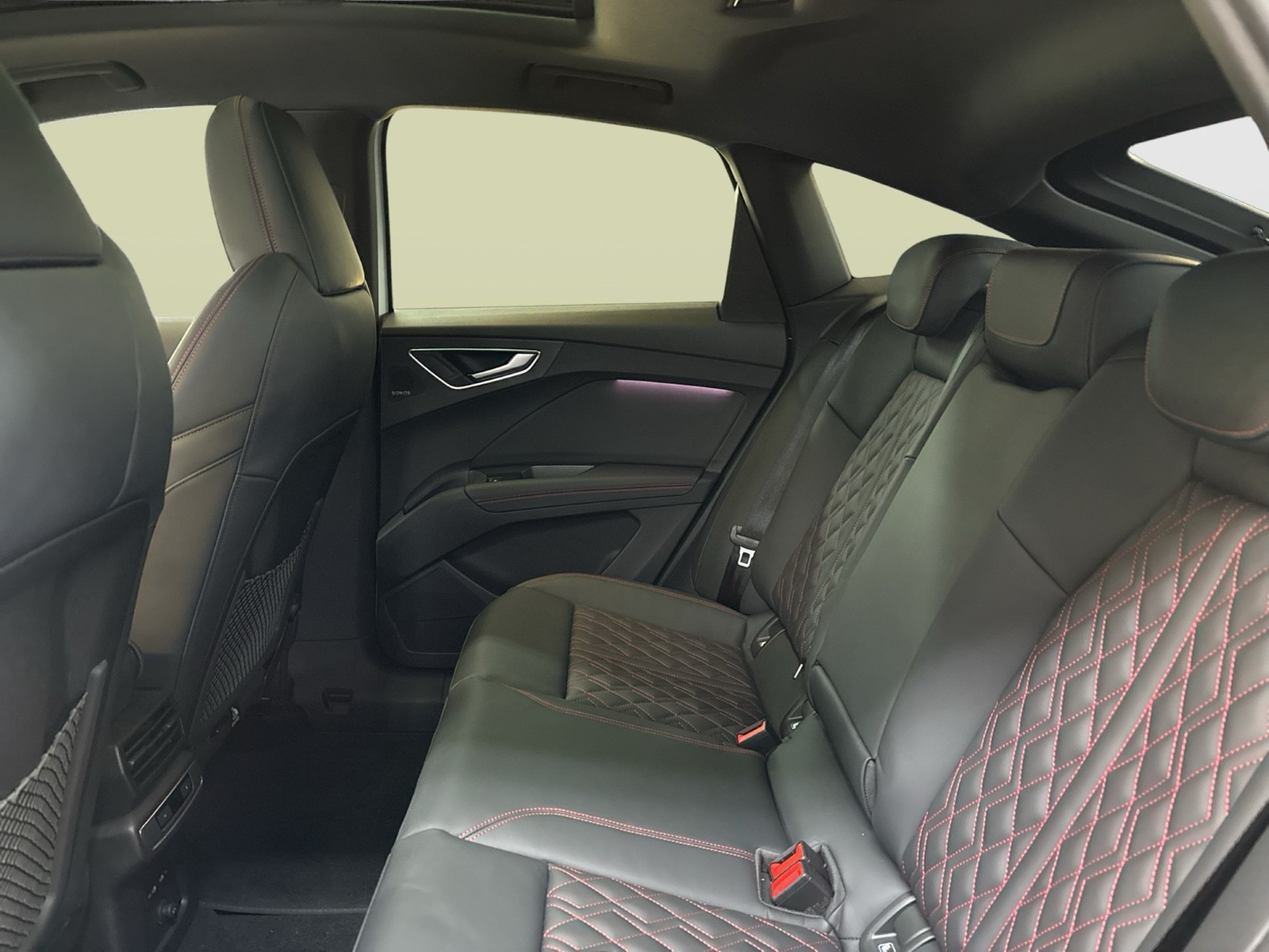 Audi Q4 e-tron Sportback 55 quattro S LINE PANO SONOS