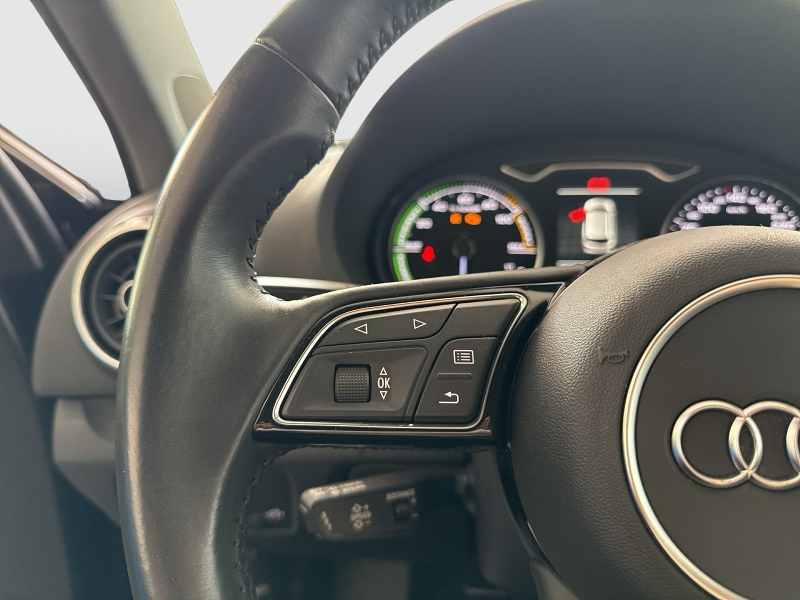Audi A3 Sportback 40 HYBRID CAM NAVI+ ALU SITZHEIZUNG