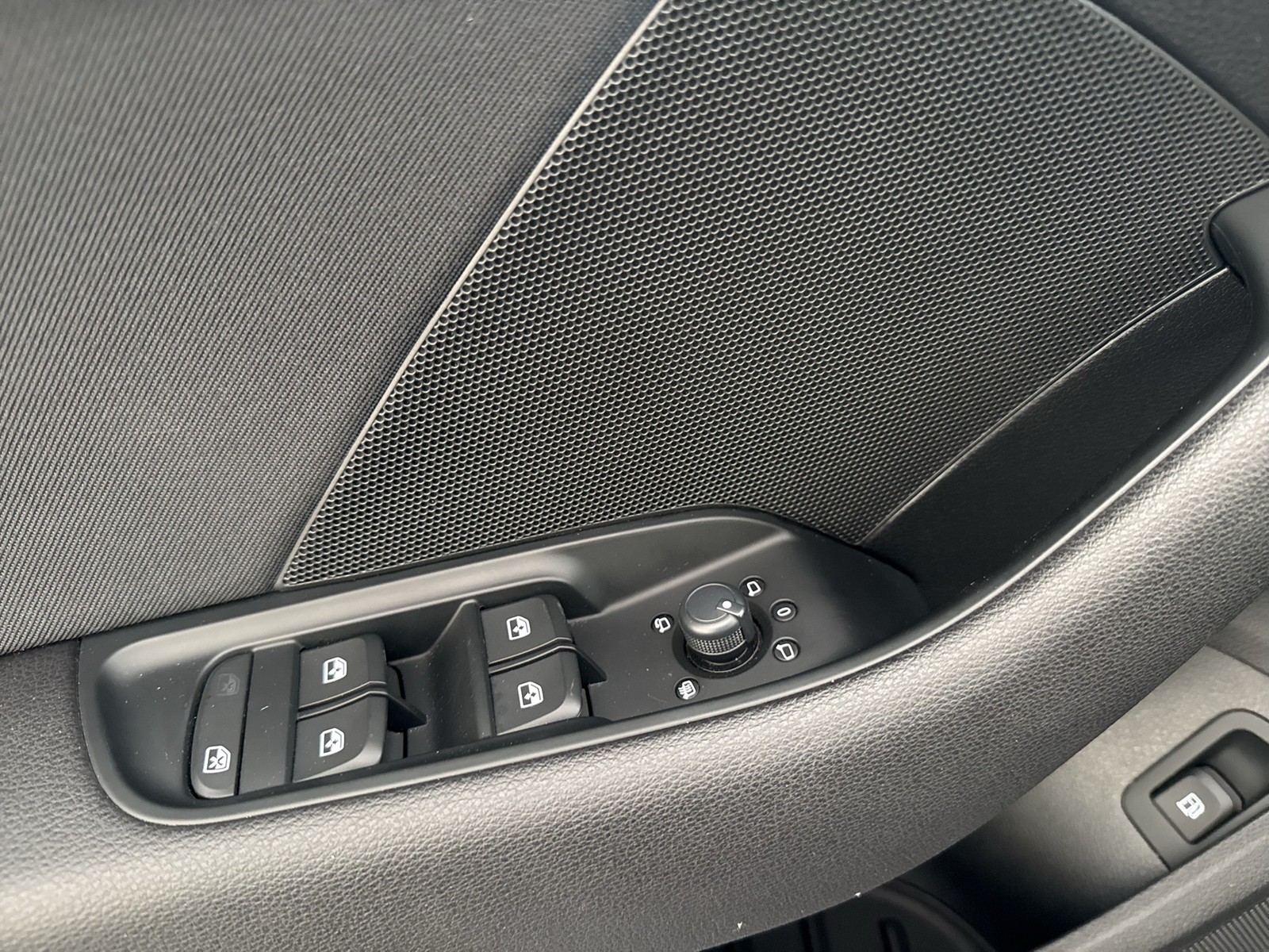 Audi A3 Sportback 40 HYBRID CAM NAVI+ ALU SITZHEIZUNG