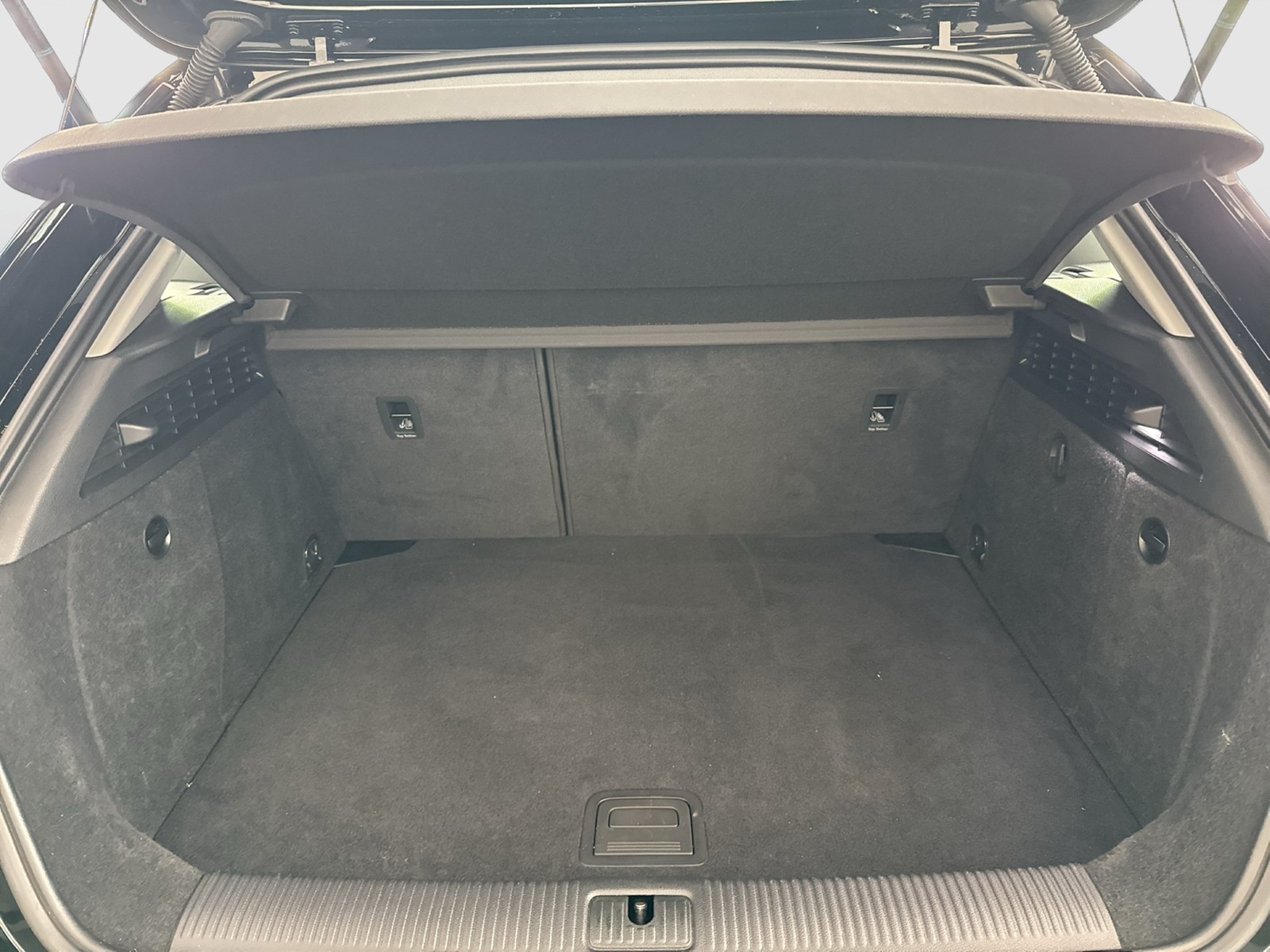 Audi A3 Sportback 40 HYBRID CAM NAVI+ ALU SITZHEIZUNG