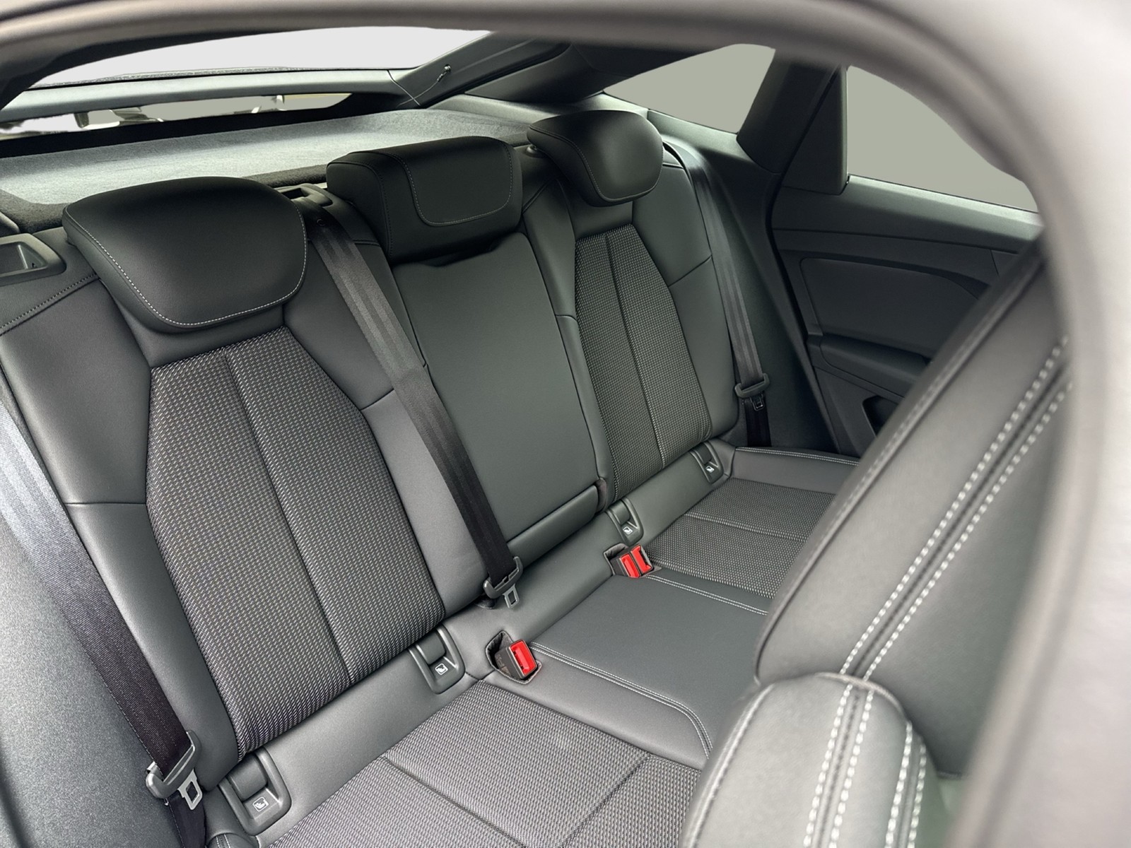 Audi Q4 e-tron Sportback 55 quattro S LINE PANO SONOS