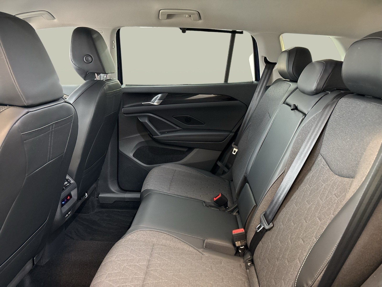 Volkswagen Tayron 1.5 HYBRID LIFE AHK CAM ACC LM18 NAVI