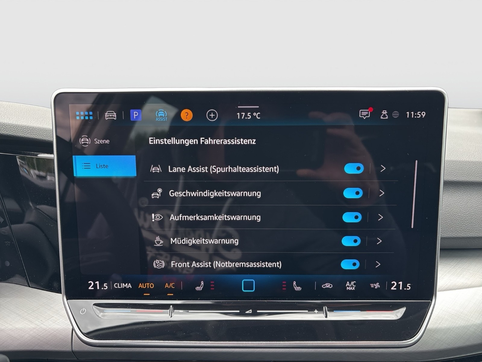 Volkswagen Golf VIII 1.5 LIFE CAM ACC NAVI CARPLAY SITZHEIZ