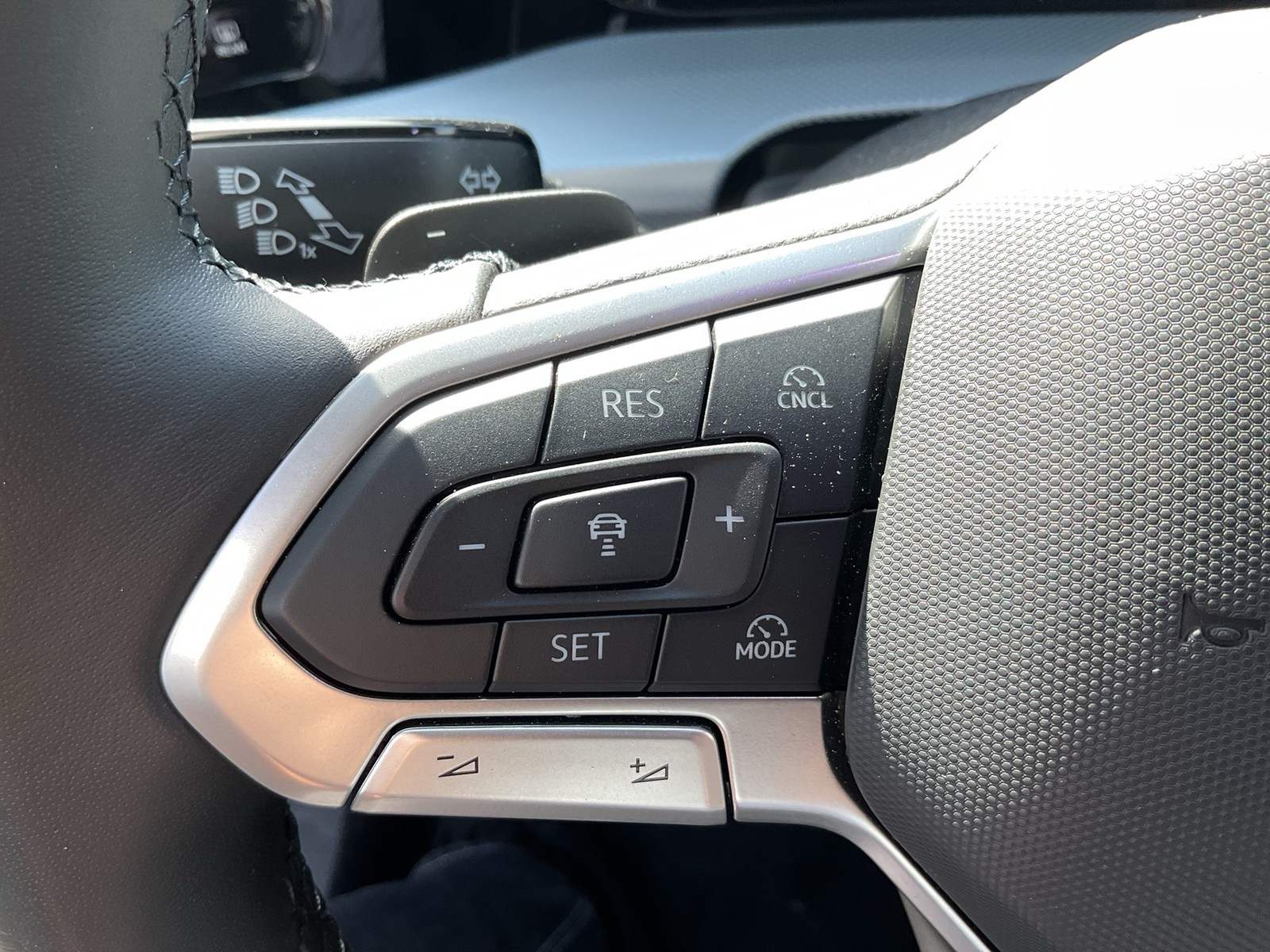 Volkswagen Golf Variant VIII 1.5 eTSI GOAL CAM ACC CARPLAY