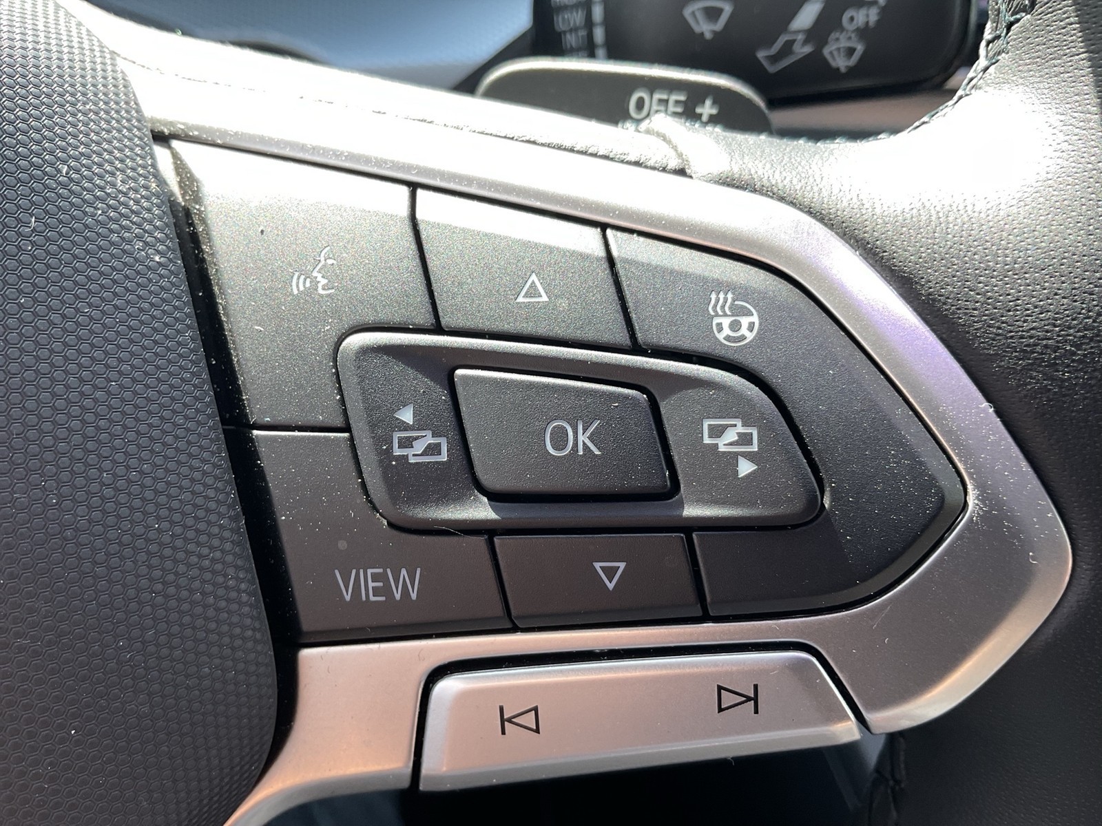 Volkswagen Golf Variant VIII 1.5 eTSI GOAL CAM ACC CARPLAY