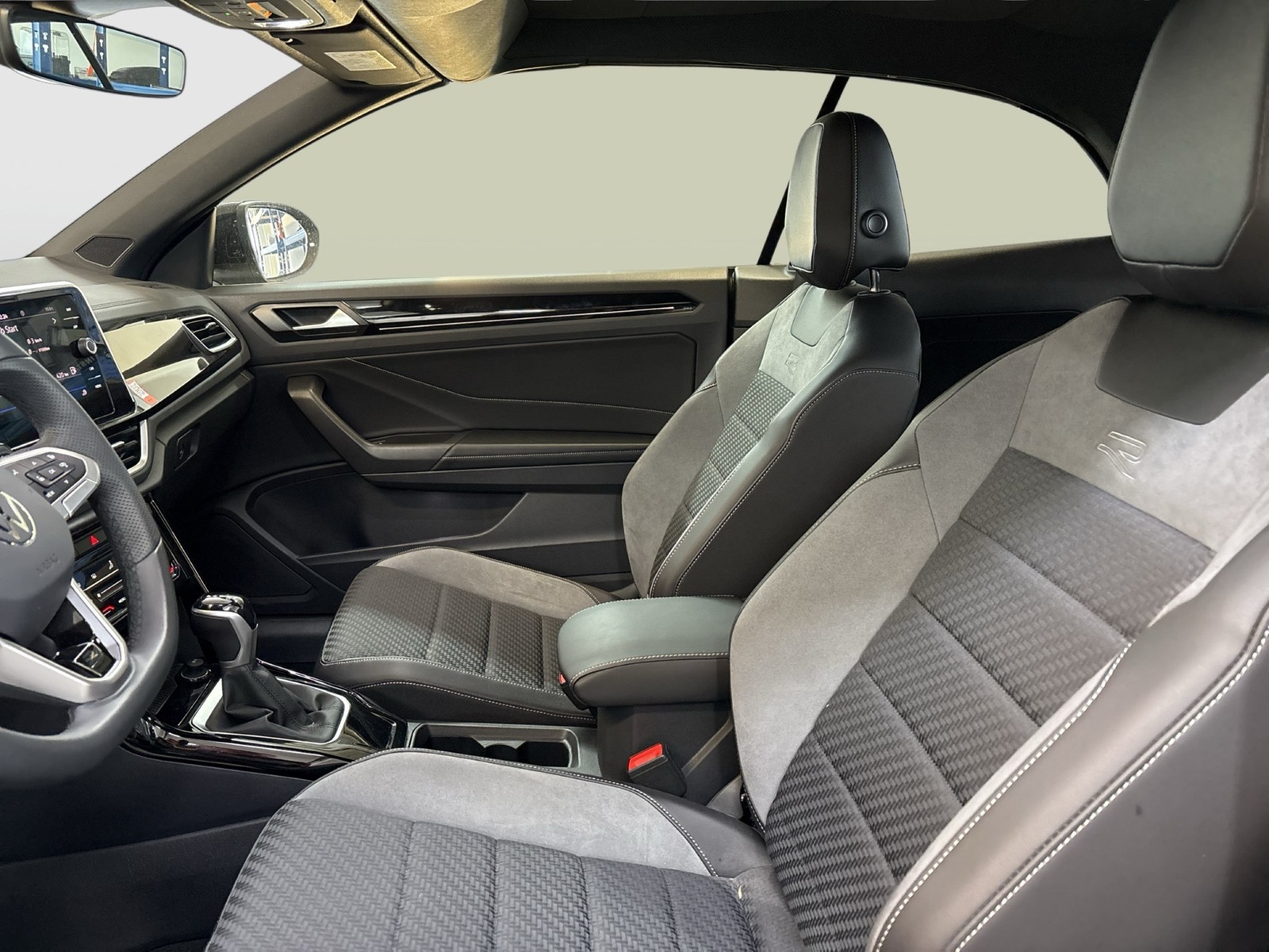 Volkswagen T-Roc Cabriolet 1.5 R-LINE AHK ACC LM17 LED+ NAVI