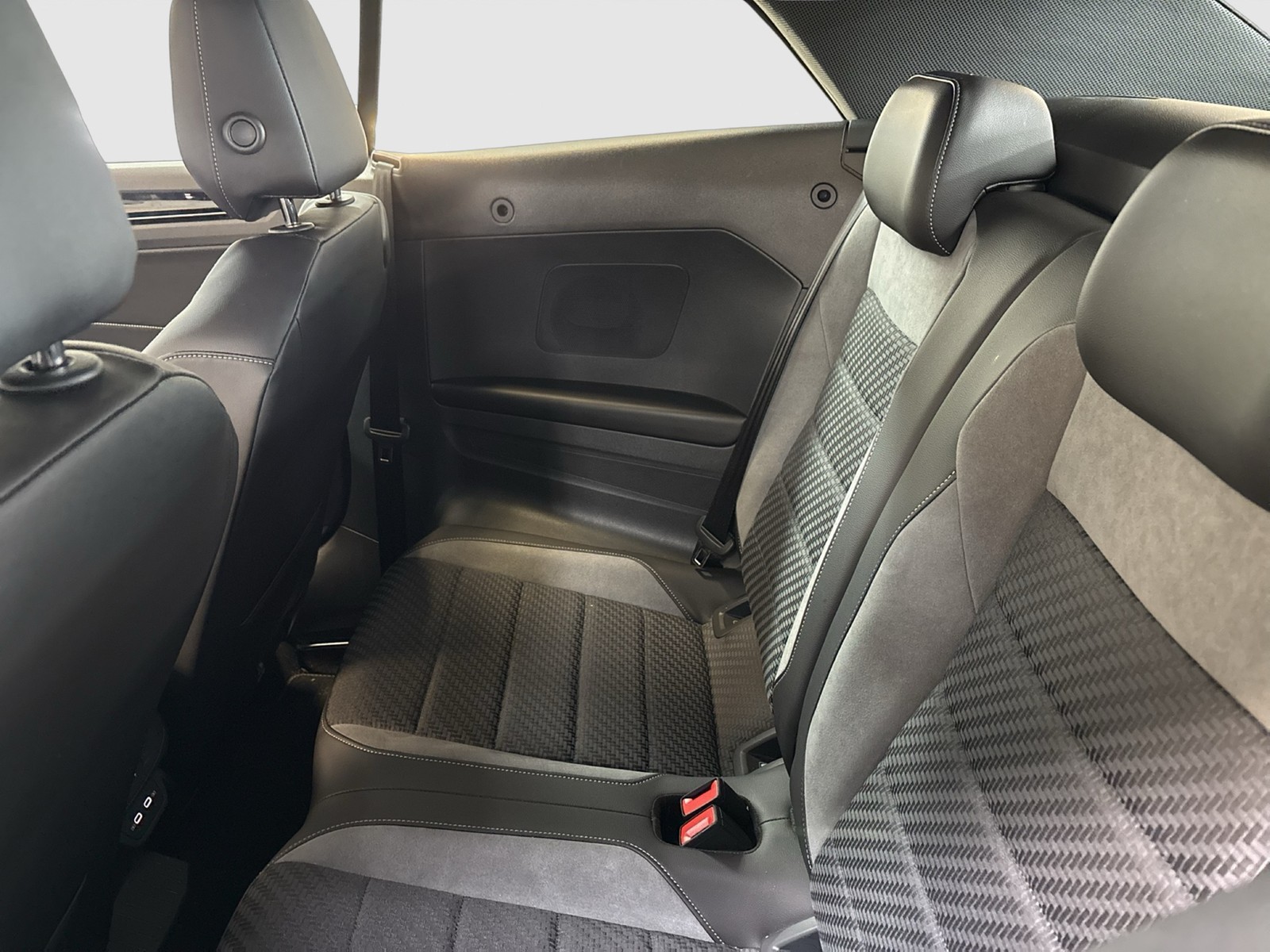 Volkswagen T-Roc Cabriolet 1.5 R-LINE AHK ACC LM17 LED+ NAVI