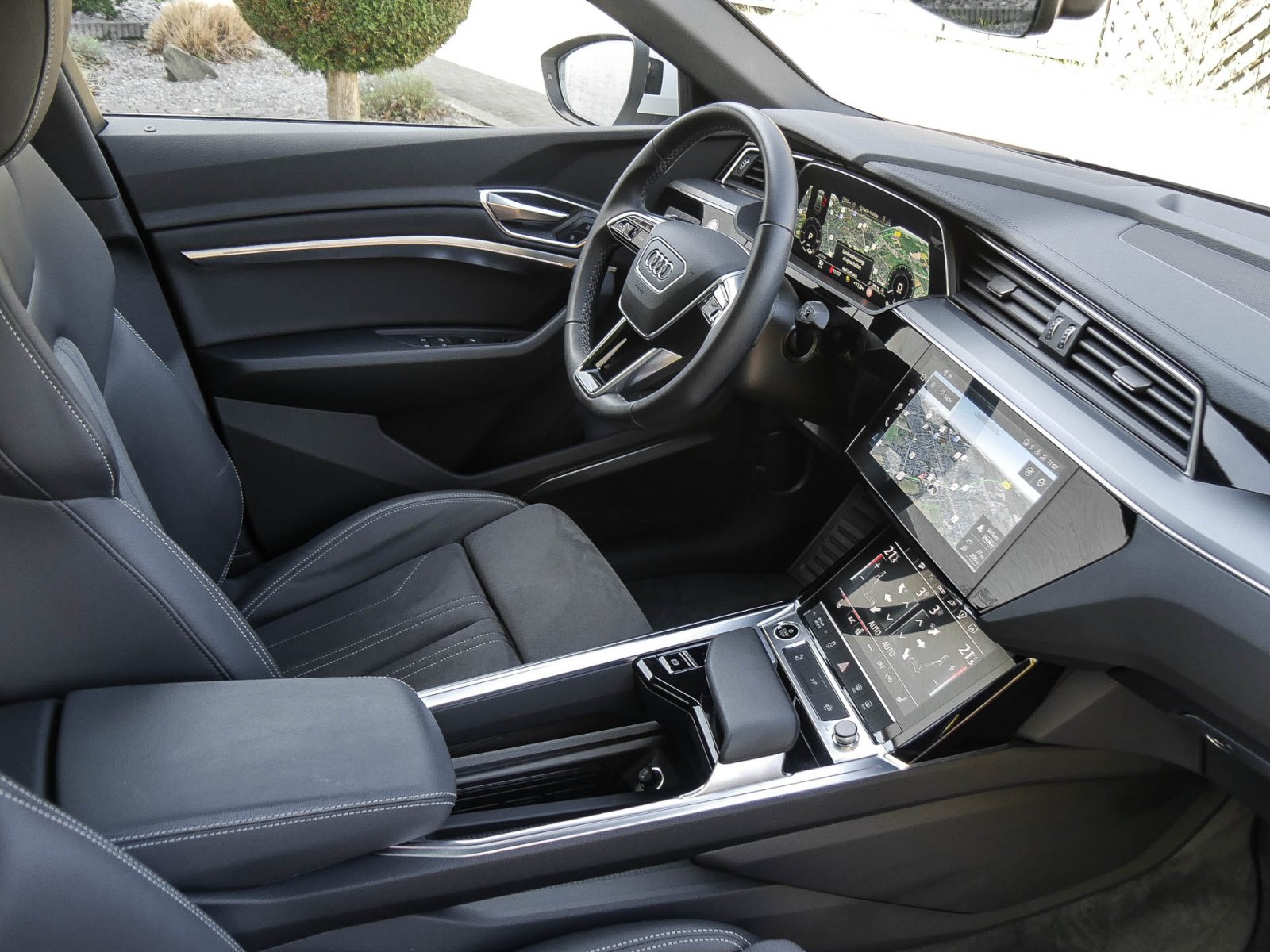 Audi Q8 e-tron Sportback 55 quattro S LINE LM22 PANO