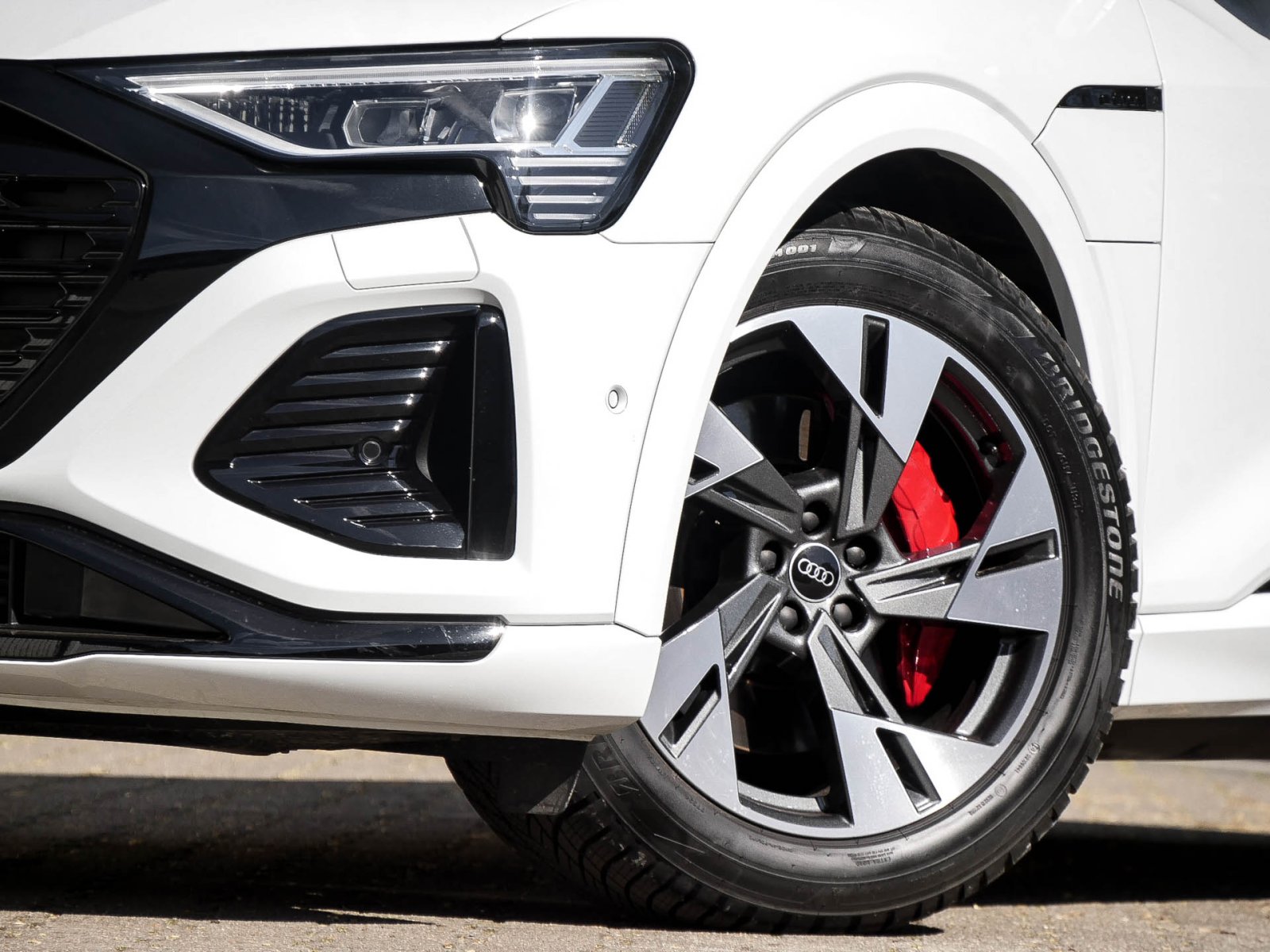 Audi Q8 e-tron Sportback 55 quattro S LINE LM22 PANO