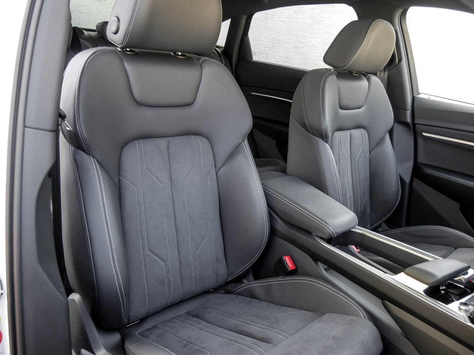 Audi Q8 e-tron Sportback 55 quattro S LINE LM22 PANO