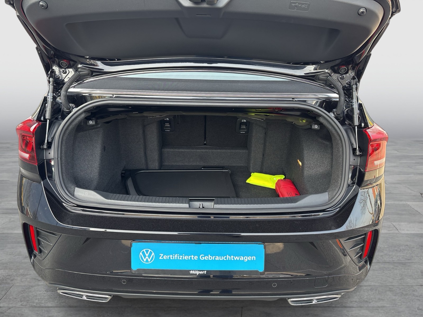 Volkswagen T-Roc Cabriolet 1.5 R-LINE AHK ACC LM17 LED+ NAVI