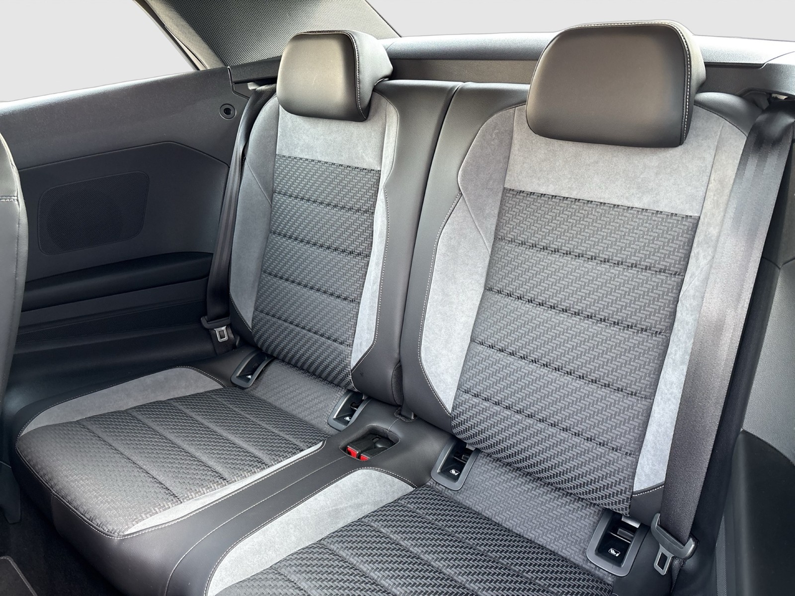 Volkswagen T-Roc Cabriolet 1.5 R-LINE AHK ACC LM17 LED+ NAVI