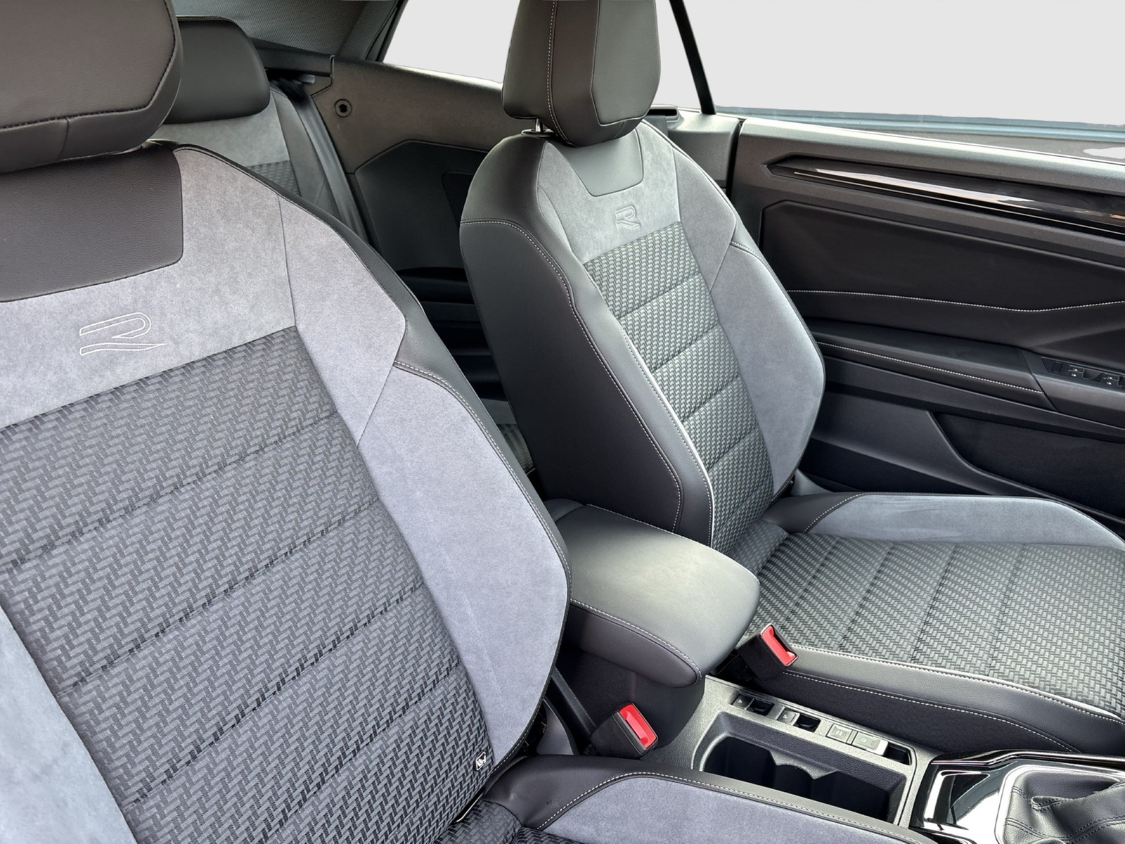 Volkswagen T-Roc Cabriolet 1.5 R-LINE AHK ACC LM17 LED+ NAVI