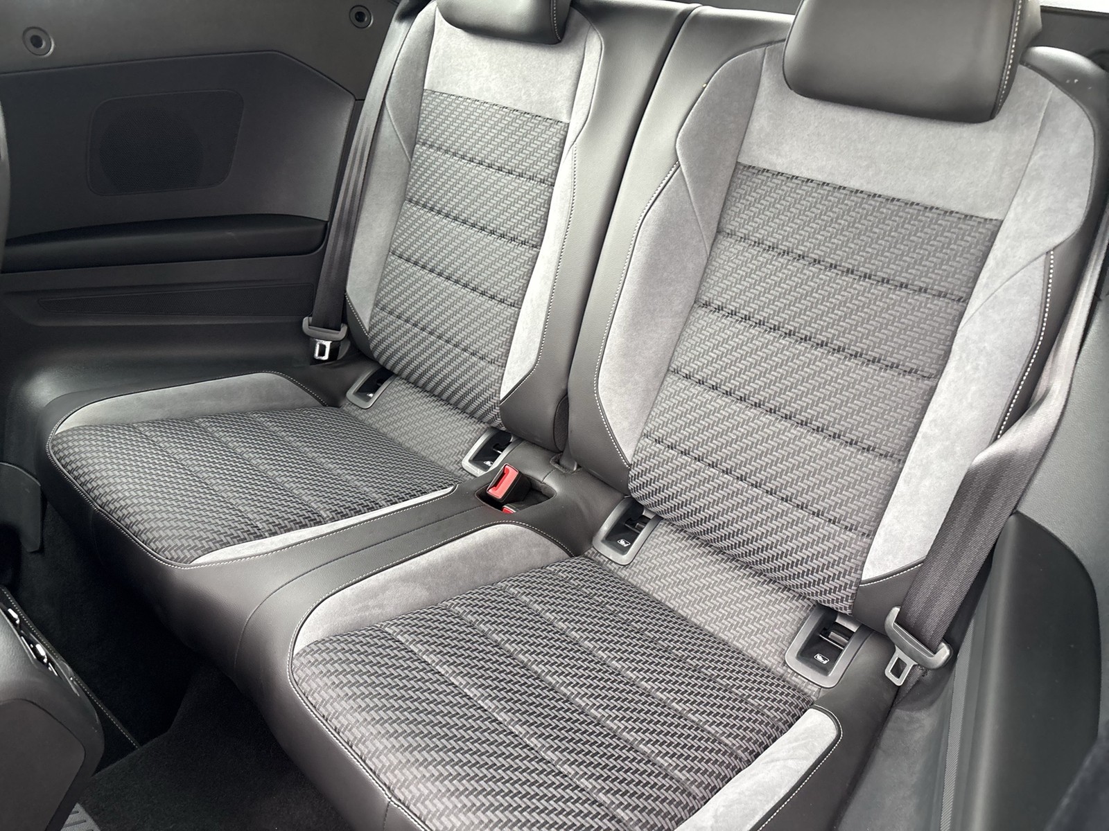 Volkswagen T-Roc Cabriolet 1.5 R-LINE AHK ACC LM17 LED+ NAVI