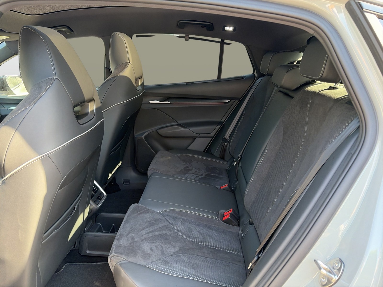 Skoda Enyaq Coupé 85 SPORTLINE WÄRMEPUMPE PANO CANTON