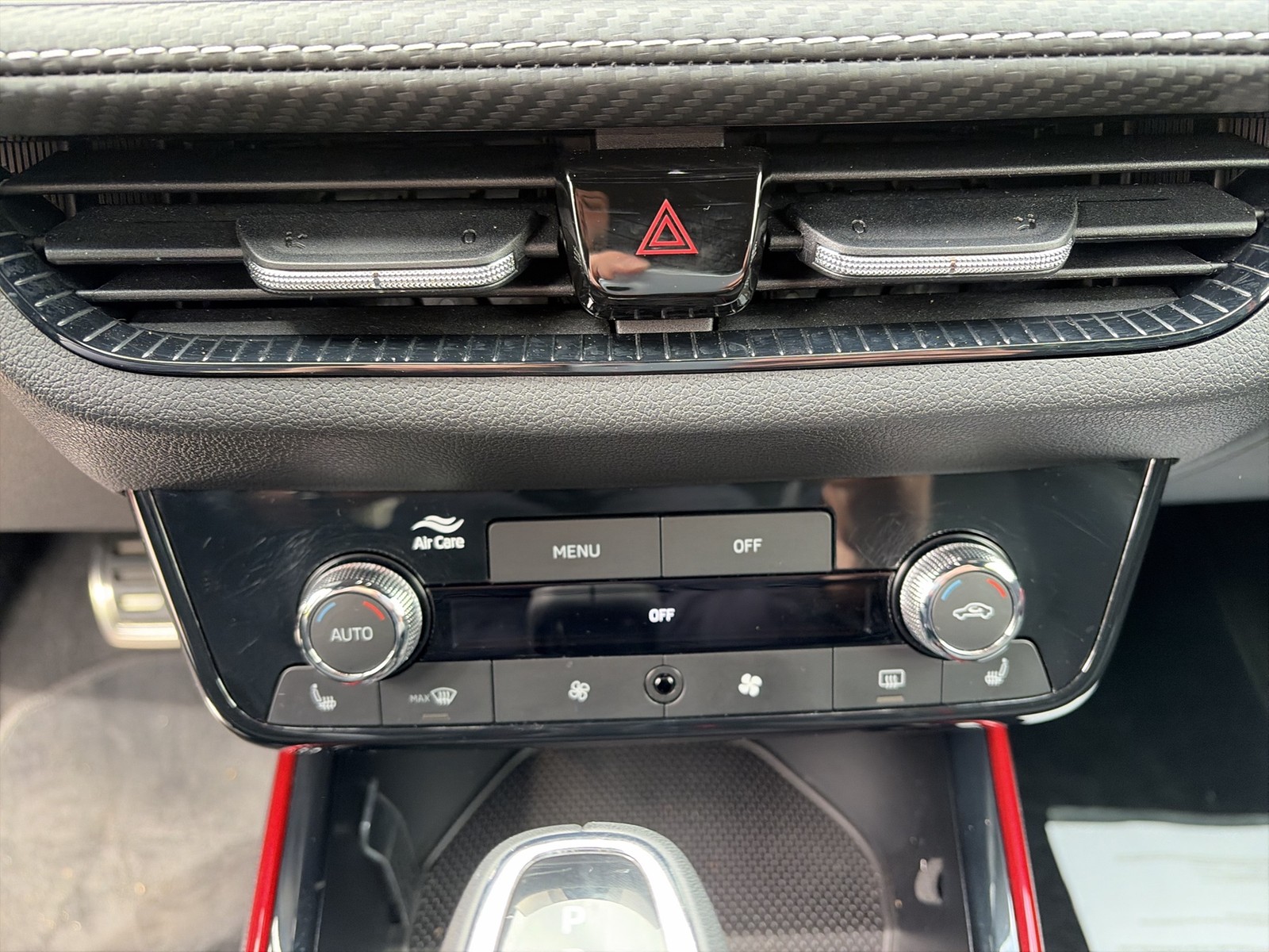 Skoda Fabia 1.0 MONTE CARLO CAM CARPLAY ALU SITZHEIZ.
