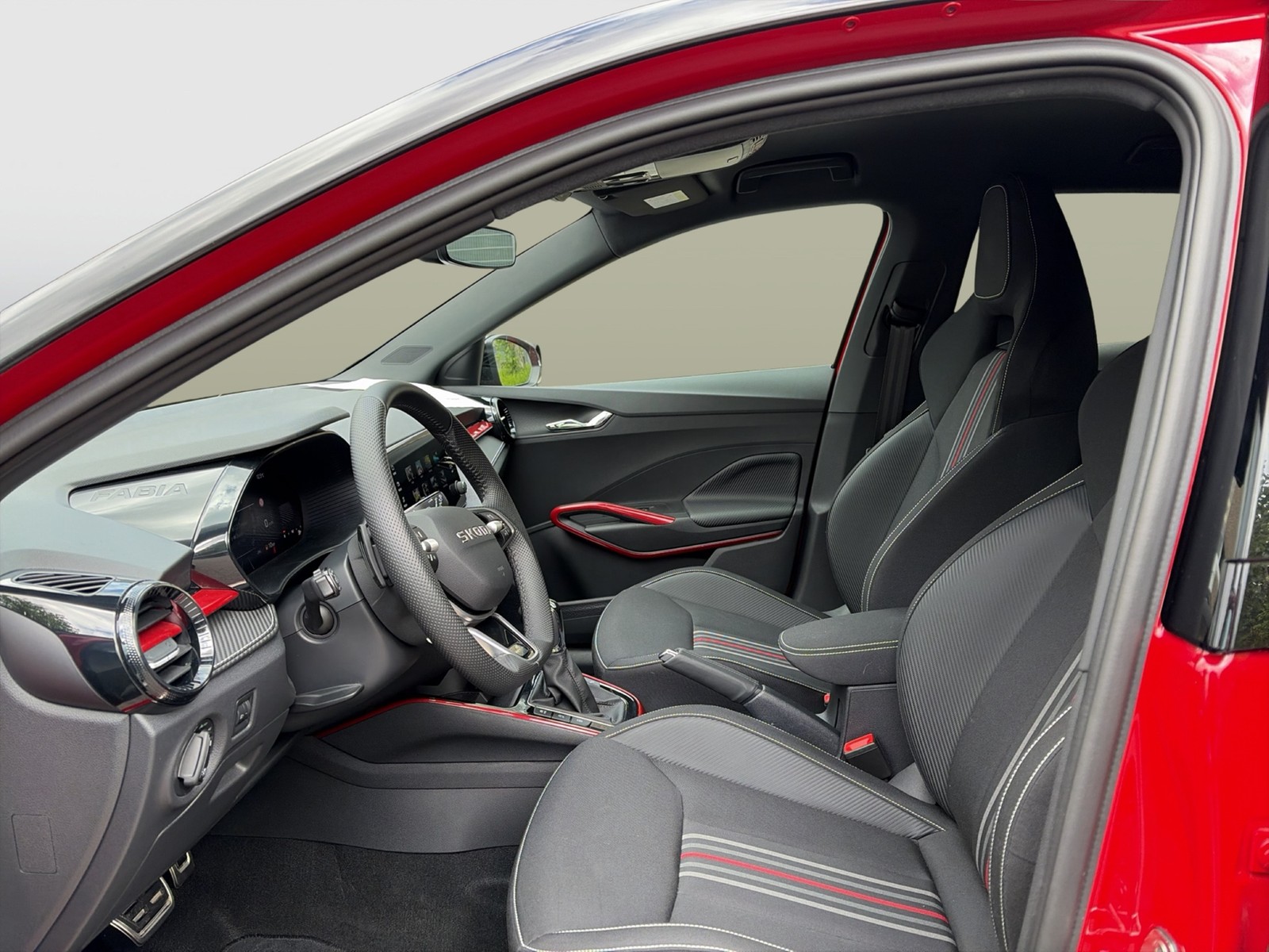 Skoda Fabia 1.0 MONTE CARLO CAM CARPLAY ALU SITZHEIZ.