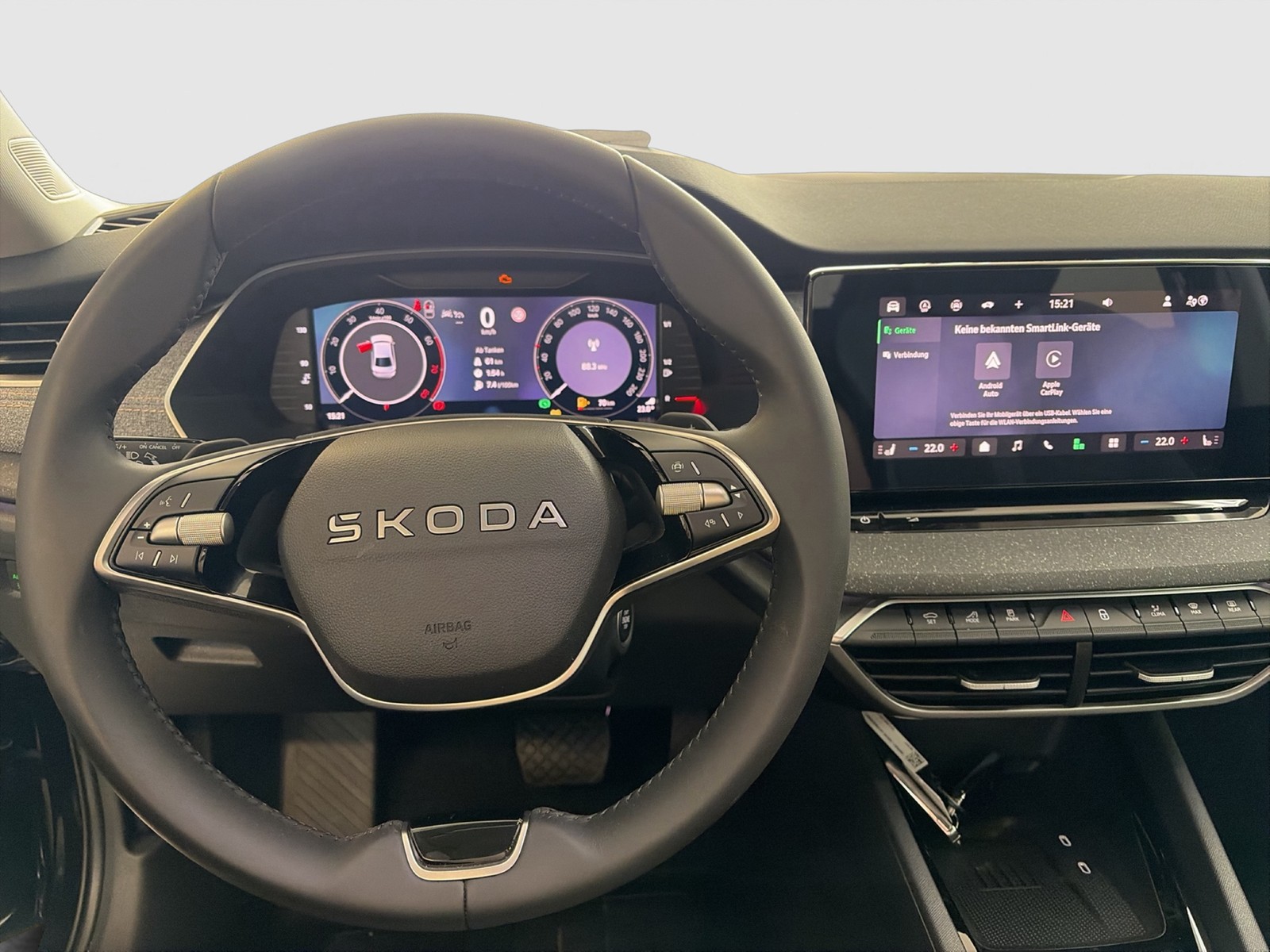 Skoda Octavia 1.5 e-TEC SELECTION EKLAPPE CARPLAY LM17