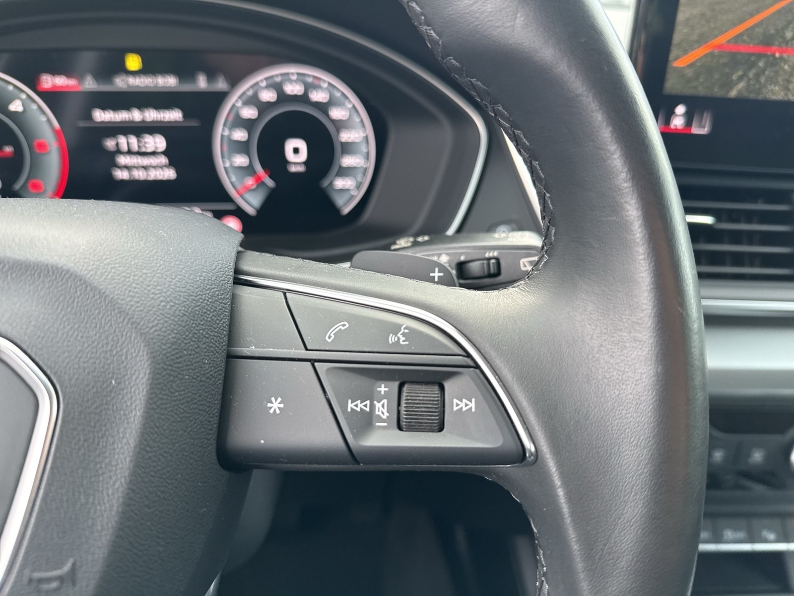 Audi Q5 40 quattro advanced AHK 360CAM ACC LM18 NAVI+