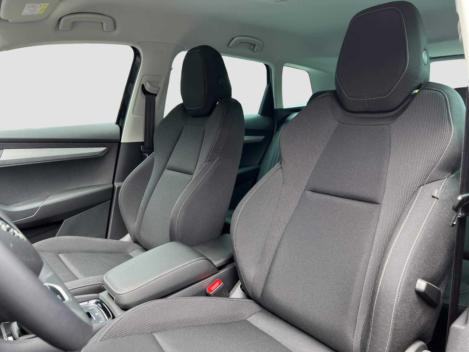 Skoda Karoq 1.5 SELECTION CAM NAVI LM17 SITZHEIZUNG