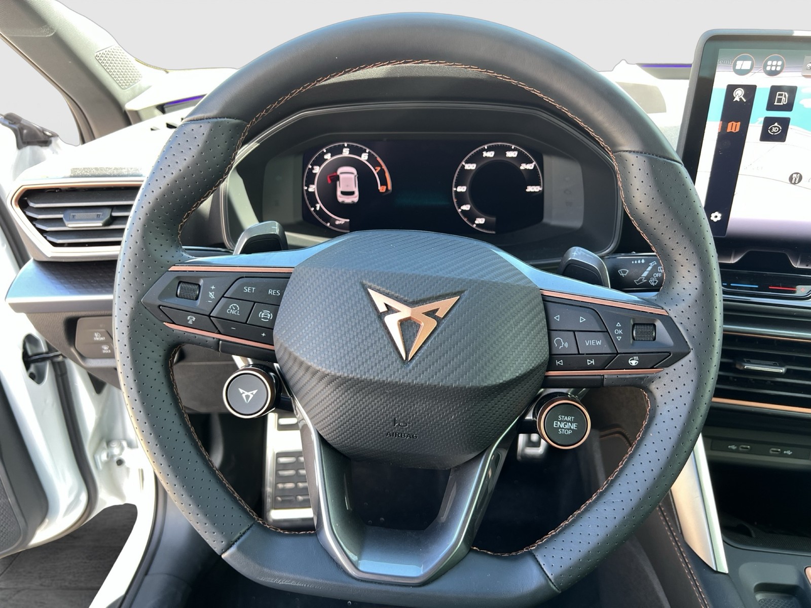 Cupra Leon 1.5 eTSI CAM ACC LM18 NAVI CARPLAY SITZHEIZ